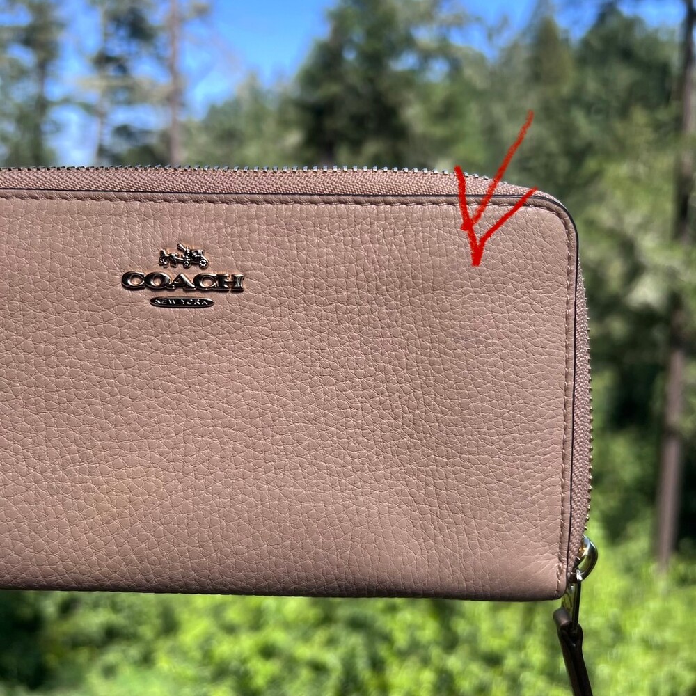 COACH Long Zip-Around Wallet Tan Pebble Leather with Gold Hardware AUTHENTIC - Picture 10 of 11